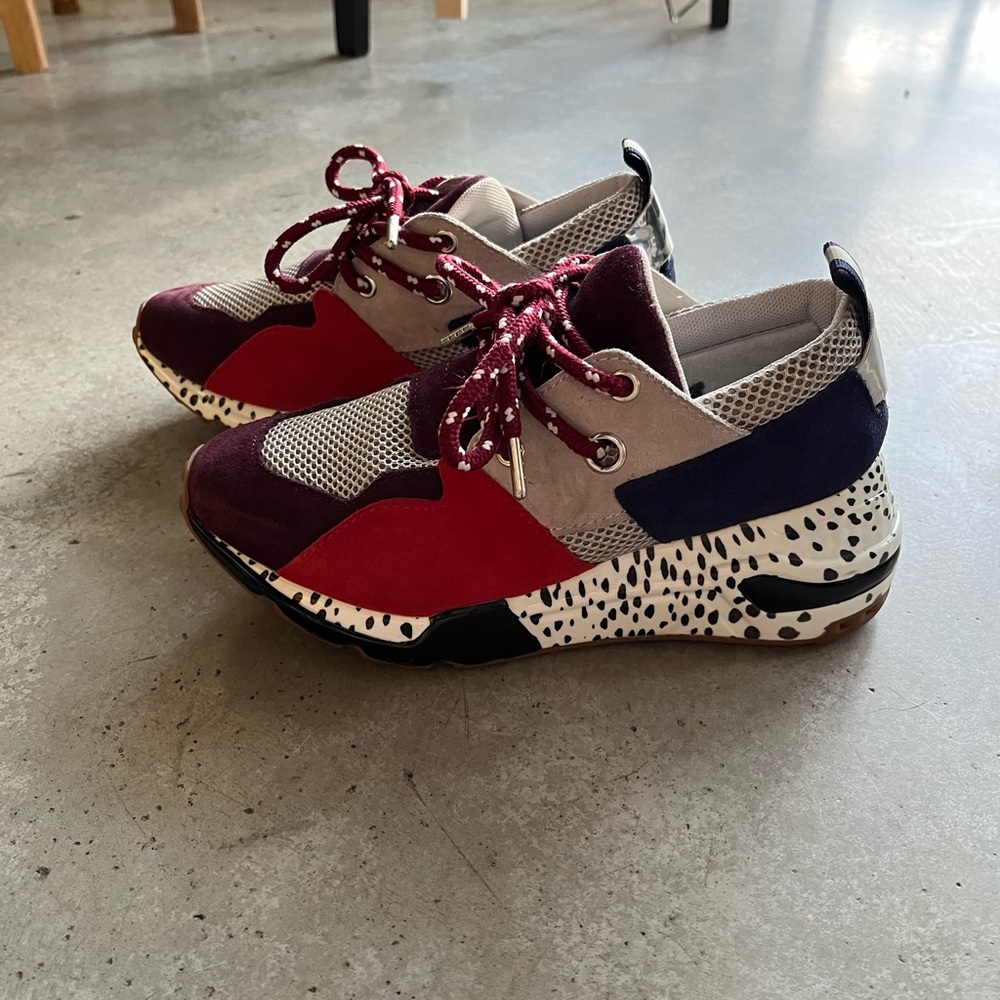 Stylish Women's Multicolor Sneakers
